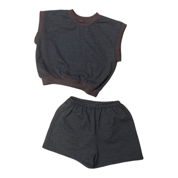 Matching Fleece Sweat Set  - T-Shirt & Shorts in Dark Gray Size S - Picture 4 of 5